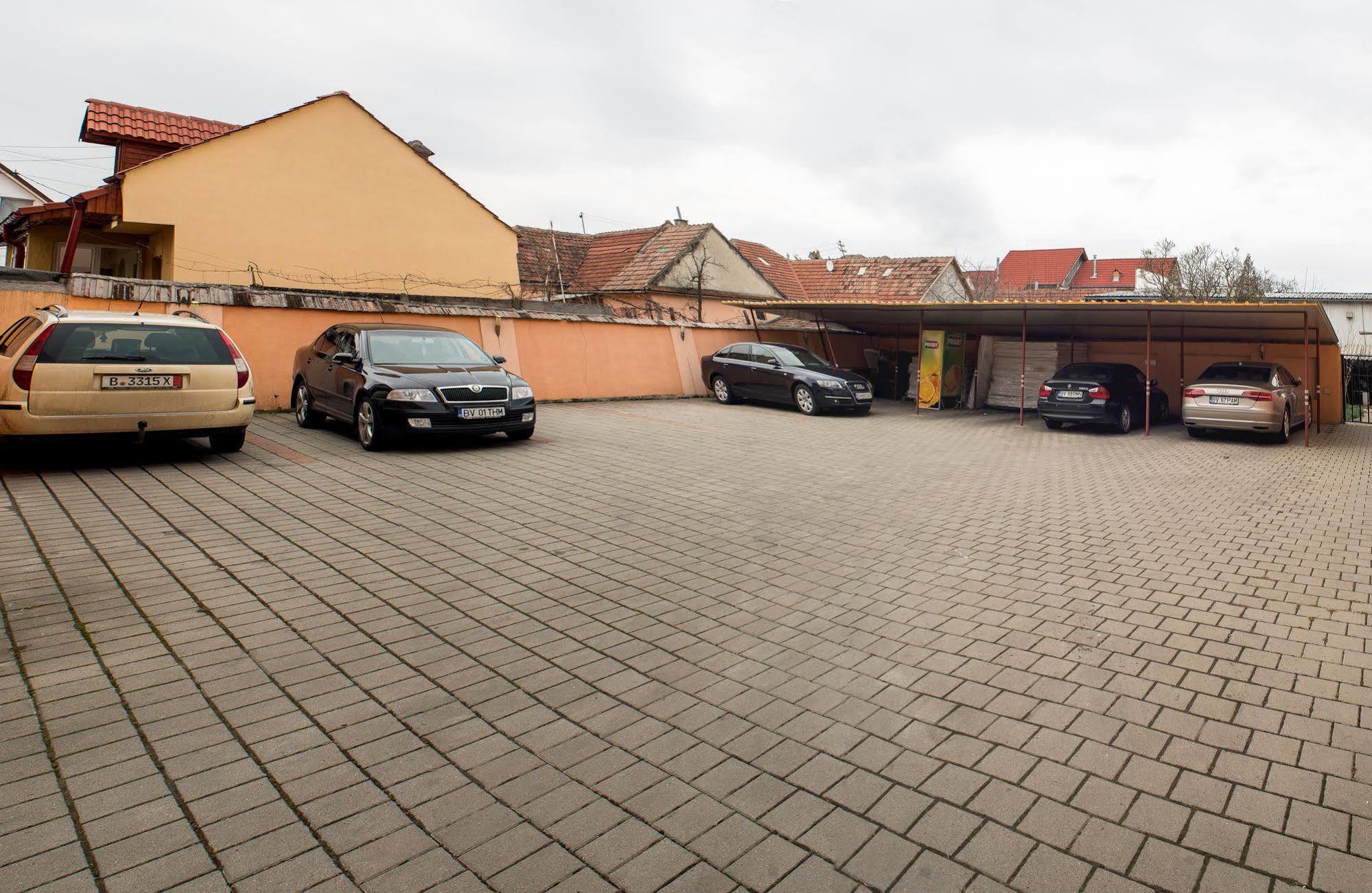 Hotel Regal Brasov Exterior photo